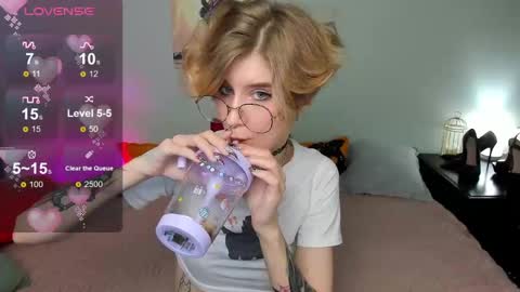 Snapshot of julescrown chatting on 02/27/25, 12:34 Jules online show from 02/27/25, 12:34