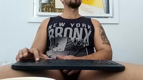 Snapshot of juleslatin122 chatting on 12/02/24, 12:29 Jules online show from 12/02/24, 12:29