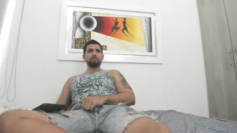 Snapshot of juleslatin122 chatting on 12/26/24, 12:59 Jules online show from 12/26/24, 12:59