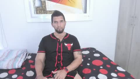 Snapshot of juleslatin122 chatting on 01/26/25, 12:01 Jules online show from 01/26/25, 12:01