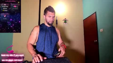 Snapshot of juleslatin122 chatting on 02/12/25, 01:59 Jules online show from 02/12/25, 01:59