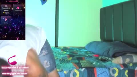 Snapshot of juleslatin122 chatting on 02/25/25, 03:38 Jules online show from 02/25/25, 03:38