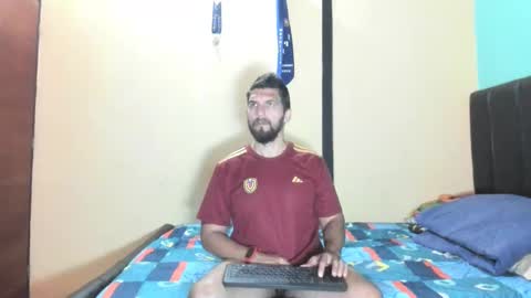 Snapshot of juleslatin122 chatting on 03/02/25, 02:21 Jules online show from 03/02/25, 02:21