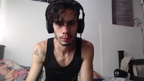 Julfigo online show from 02/14/25, 02:44