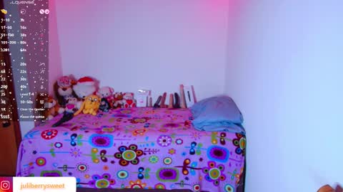 Juliana online show from 02/27/26, 01:38