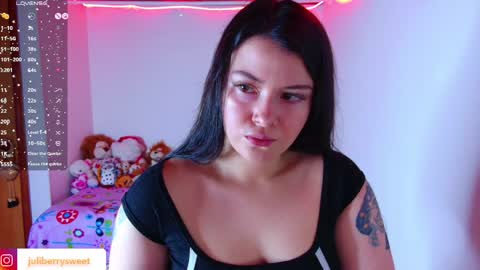 Snapshot of juli05star chatting on 05/10/26, 09:53 Juliana online show from 05/10/26, 09:53