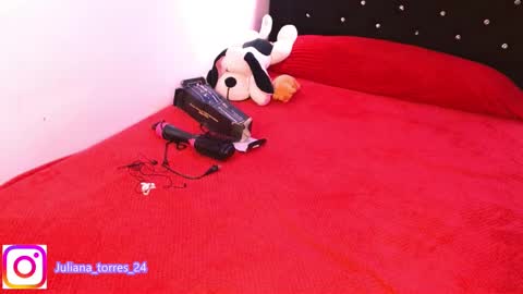  Juliana Torres  online show from 01/05/25, 07:28