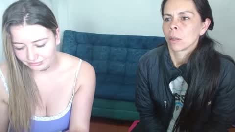  Juliana Torres  online show from 09/13/25, 04:18