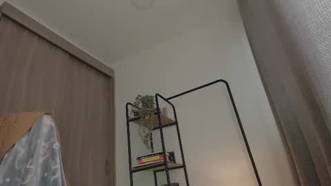 Snapshot of juli_hairy chatting on 08/04/26, 03:36 Juli Modelo Independiente online show from 08/04/26, 03:36