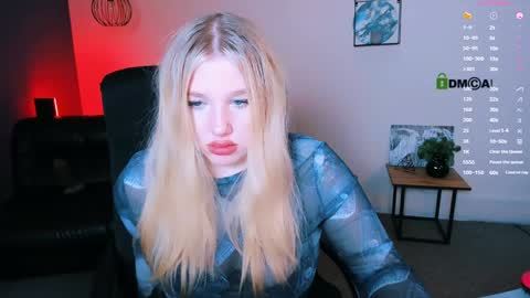 Snapshot of juli_kisss chatting on 12/30/24, 04:42 juli kisss online show from 12/30/24, 04:42