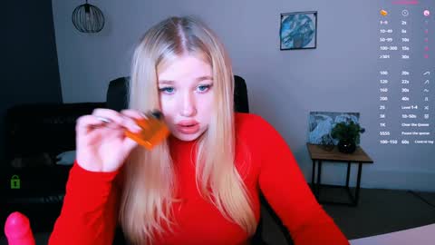 Snapshot of juli_kisss chatting on 01/03/25, 01:38 juli kisss online show from 01/03/25, 01:38
