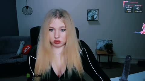 Snapshot of juli_kisss chatting on 01/19/25, 12:28 juli kisss online show from 01/19/25, 12:28