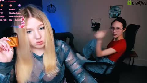 Snapshot of juli_kisss chatting on 03/12/25, 11:01 juli kisss online show from 03/12/25, 11:01