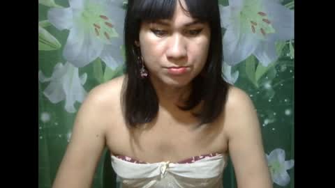 Snapshot of julia111987 chatting on 04/21/26, 05:28 JULIA online show from 04/21/26, 05:28
