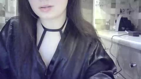 julia69009 online show from 12/17/24, 09:05