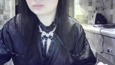julia69009 online show from 12/23/24, 09:18