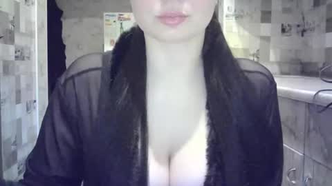 julia69009 online show from 04/18/26, 07:58