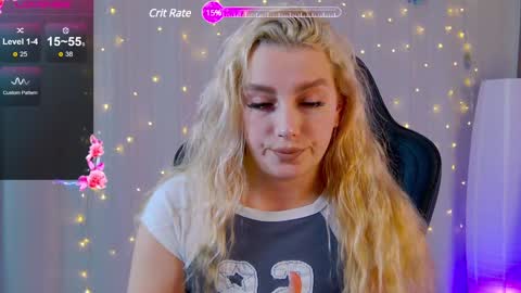 julia__bunny online show from 01/14/25, 06:49