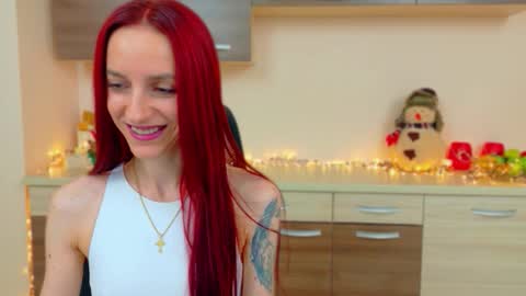 JuliaJae online show from 12/20/25, 06:53