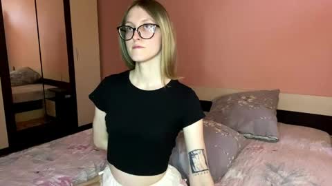 Snapshot of julia_charm chatting on 05/26/26, 04:58 julia_charm online show from 05/26/26, 04:58