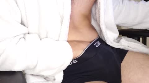 Snapshot of julia_official chatting on 09/25/25, 09:18 julia_official online show from 09/25/25, 09:18