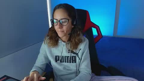 Snapshot of julia_roberts420 chatting on 12/05/25, 06:59 Julia Schedule 10 pm to 4 am GTM-5 online show from 12/05/25, 06:59