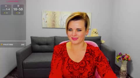 Julia online show from 11/08/25, 01:55