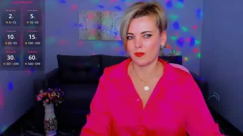 Julia online show from 12/05/25, 12:58