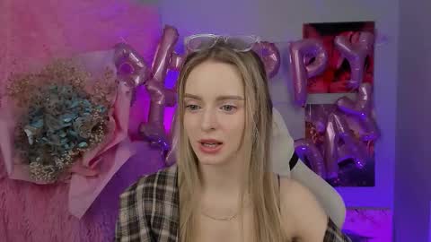 Snapshot of juliabrewwer chatting on 09/11/25, 05:51 Julia online show from 09/11/25, 05:51