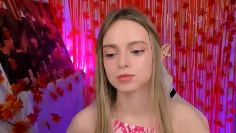 Snapshot of juliabrewwer chatting on 10/30/25, 01:12 Julia online show from 10/30/25, 01:12