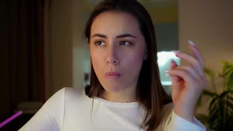 Snapshot of juliacontrol chatting on 02/28/26, 04:30 Molly online show from 02/28/26, 04:30