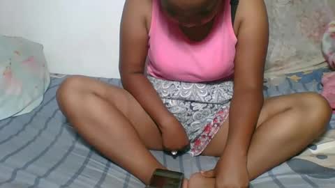 juliah02 online show from 03/08/25, 11:16