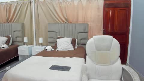 julian billy online show from 02/18/25, 03:10