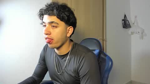 julian billy online show from 11/11/25, 05:40