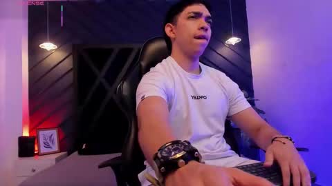 Snapshot of julian_mercier chatting on 01/13/26, 11:15 JULIAN online show from 01/13/26, 11:15