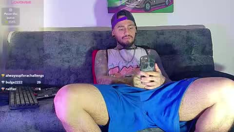 Julian independent model online show from 02/09/26, 12:31