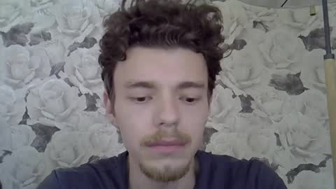 Snapshot of julian_velvet chatting on 06/02/26, 09:44 julian_velvet online show from 06/02/26, 09:44