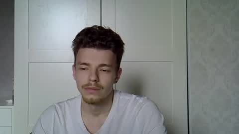 Snapshot of julian_velvet chatting on 07/06/26, 04:20 julian_velvet online show from 07/06/26, 04:20