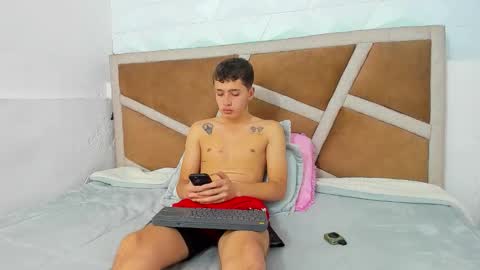 julian online show from 11/21/25, 05:00