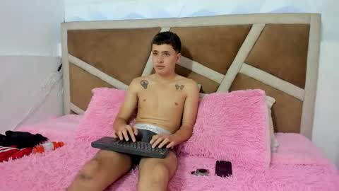 julian online show from 11/28/25, 04:20