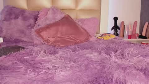 juliana_js_ online show from 11/07/25, 08:58