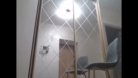 julianagold1 online show from 01/28/25, 04:52