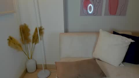 Juli  online show from 03/06/25, 01:58