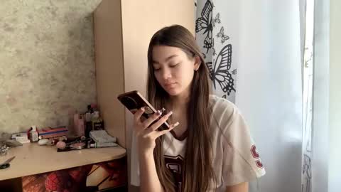 Snapshot of julianeaukamp chatting on 02/16/26, 12:40 Viola online show from 02/16/26, 12:40