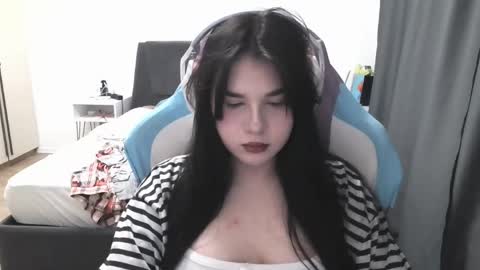 MIa online show from 06/01/26, 10:39