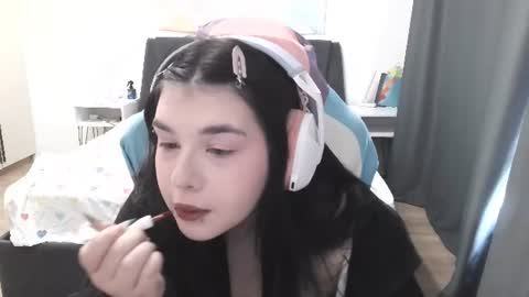MIa online show from 06/13/26, 09:29