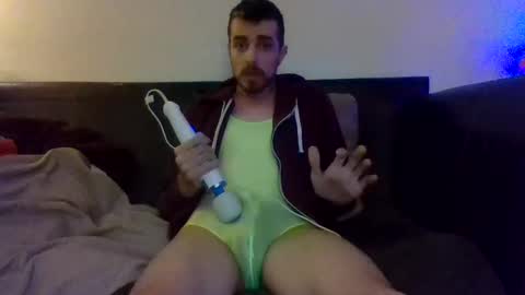 Snapshot of julianjj2001 chatting on 12/04/24, 03:59 julianjj2001 online show from 12/04/24, 03:59