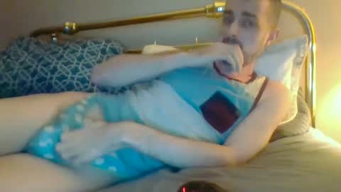 Snapshot of julianjj2001 chatting on 02/20/25, 11:54 julianjj2001 online show from 02/20/25, 11:54