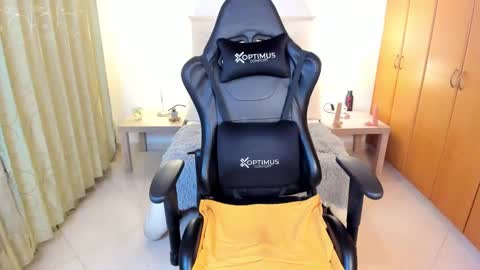 Fernanda online show from 03/10/25, 04:07