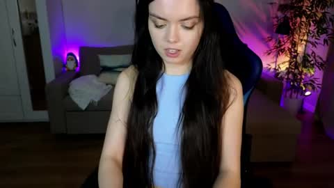 Julia online show from 04/29/26, 05:30